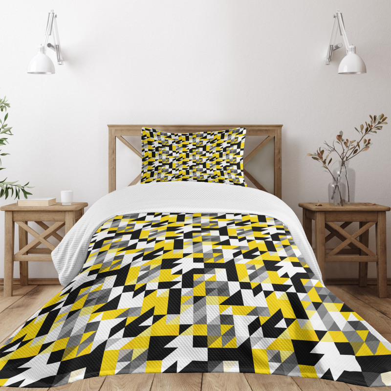 Squares and Houndstooh Bedspread Set