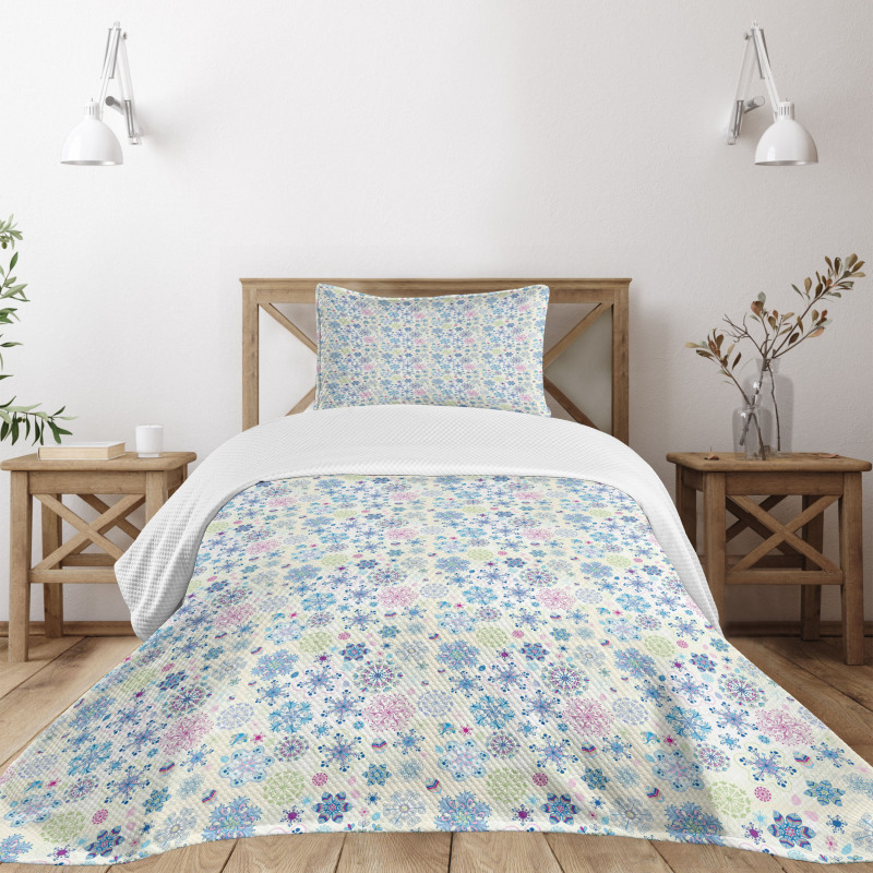 Colorful Winter Leaf Bedspread Set