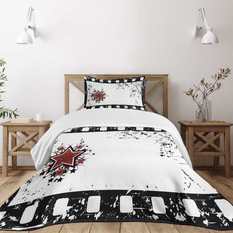 Grunge Strip Star Bedspread Set