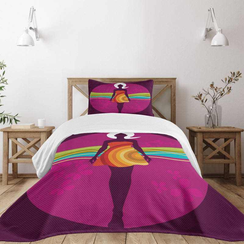 Woman in Abstract Dress Bedspread Set