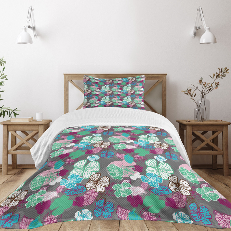 Hawaiian Blossom Plants Bedspread Set