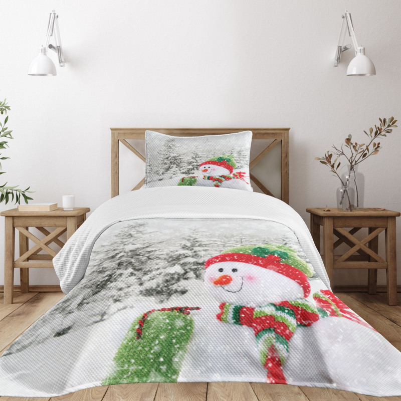 Snowy Woodland Holiday Bedspread Set