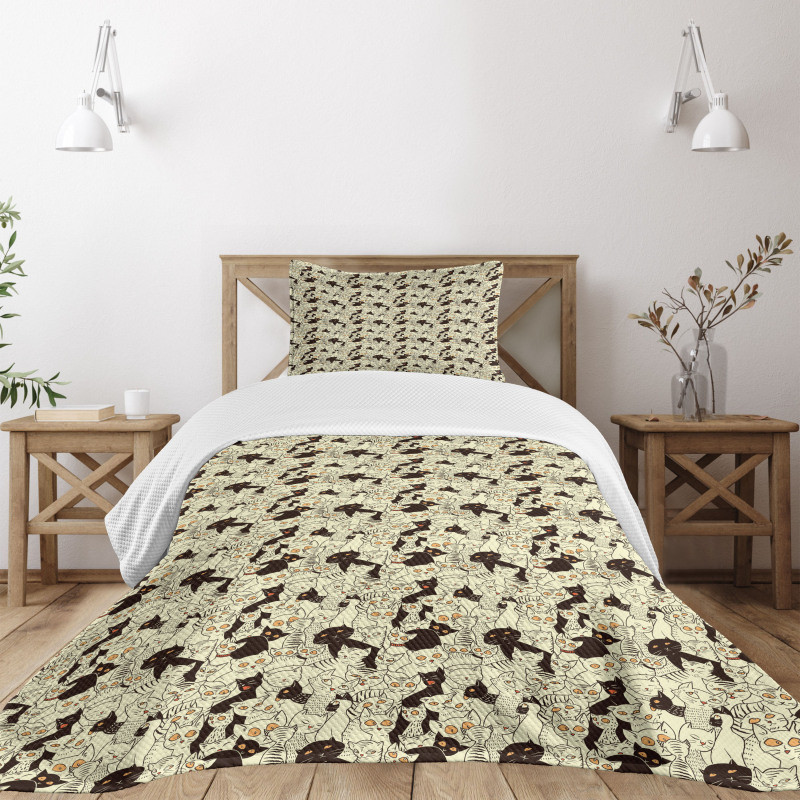 Sketch Style Kitten Design Bedspread Set