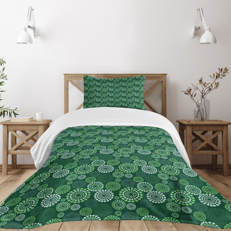 Green Dotted Pattern Bedspread Set