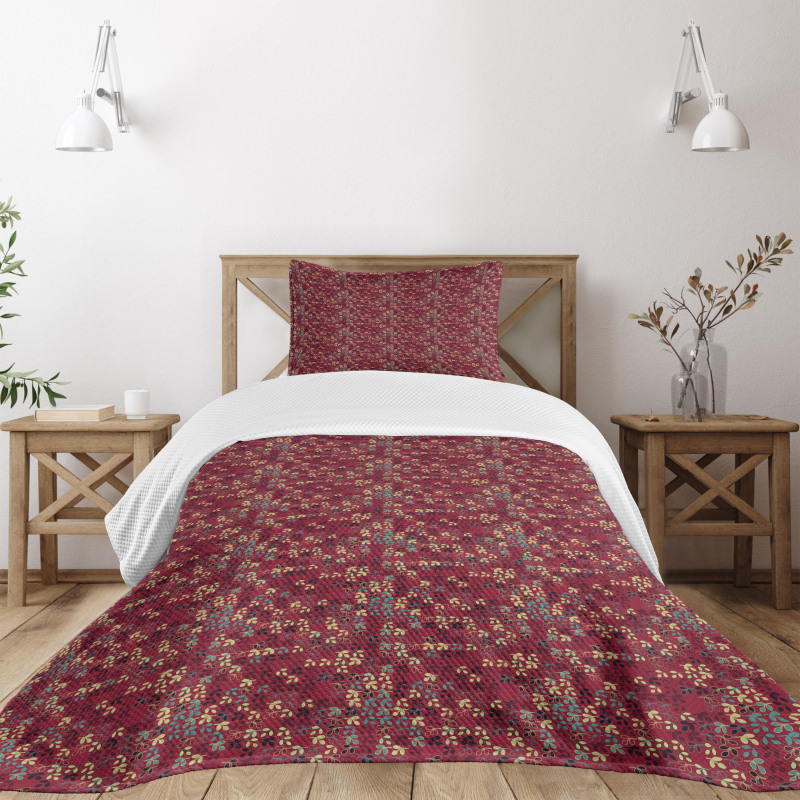 Foliage Silhouette Motif Bedspread Set