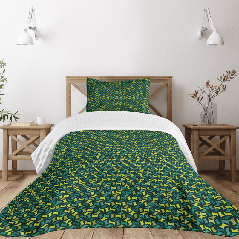 Green Toned Shapes Bedspread Set