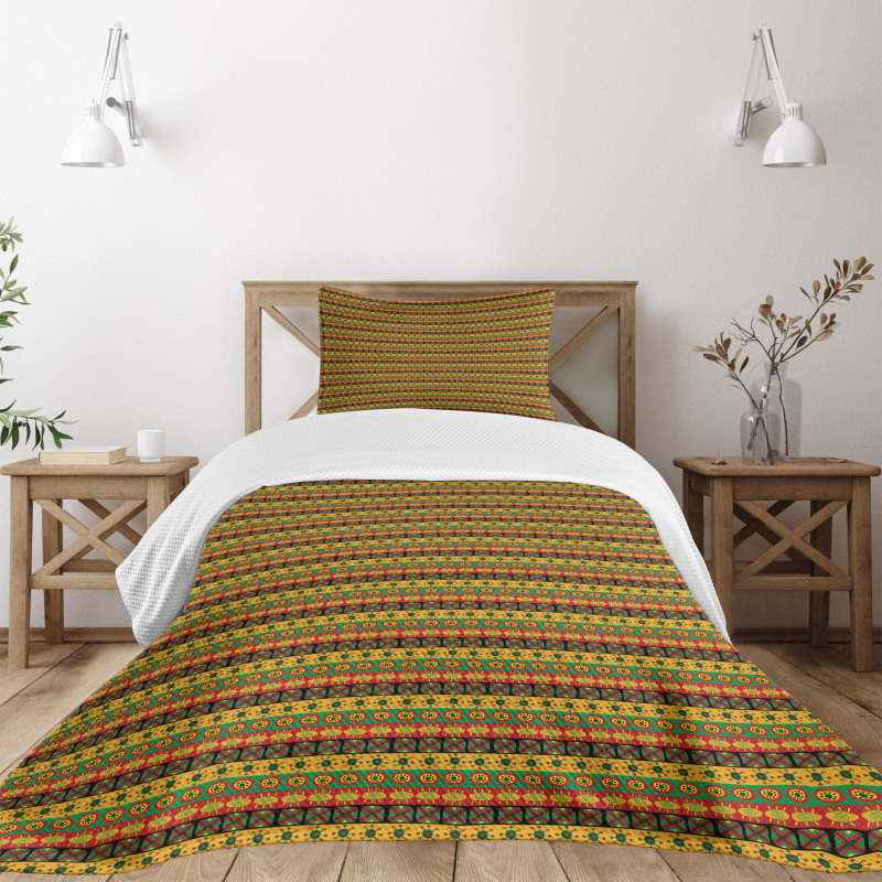 Classic Motifs Bedspread Set