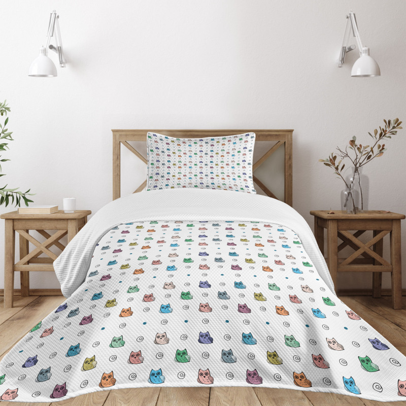 Owls Big Eyes Nursery Bedspread Set