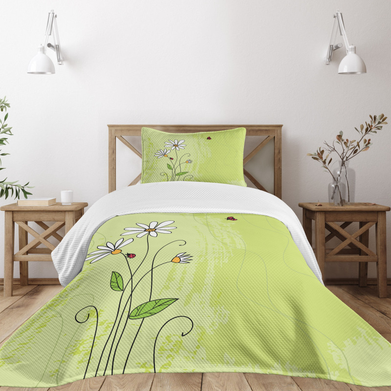 Chamomile Ladybugs Art Bedspread Set