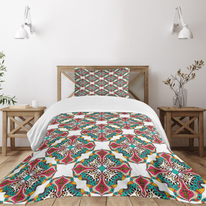 Exotic Native Motifs Bedspread Set