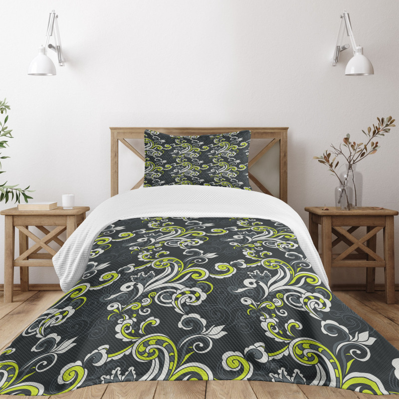 Vintage Foliage Swirls Bedspread Set