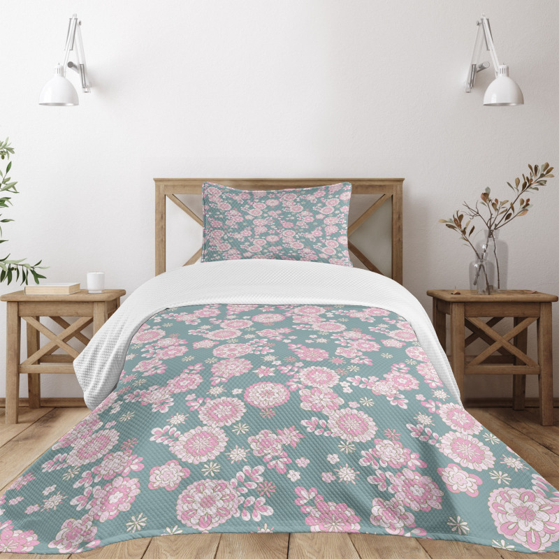 Romantic Pastel Foliage Bedspread Set