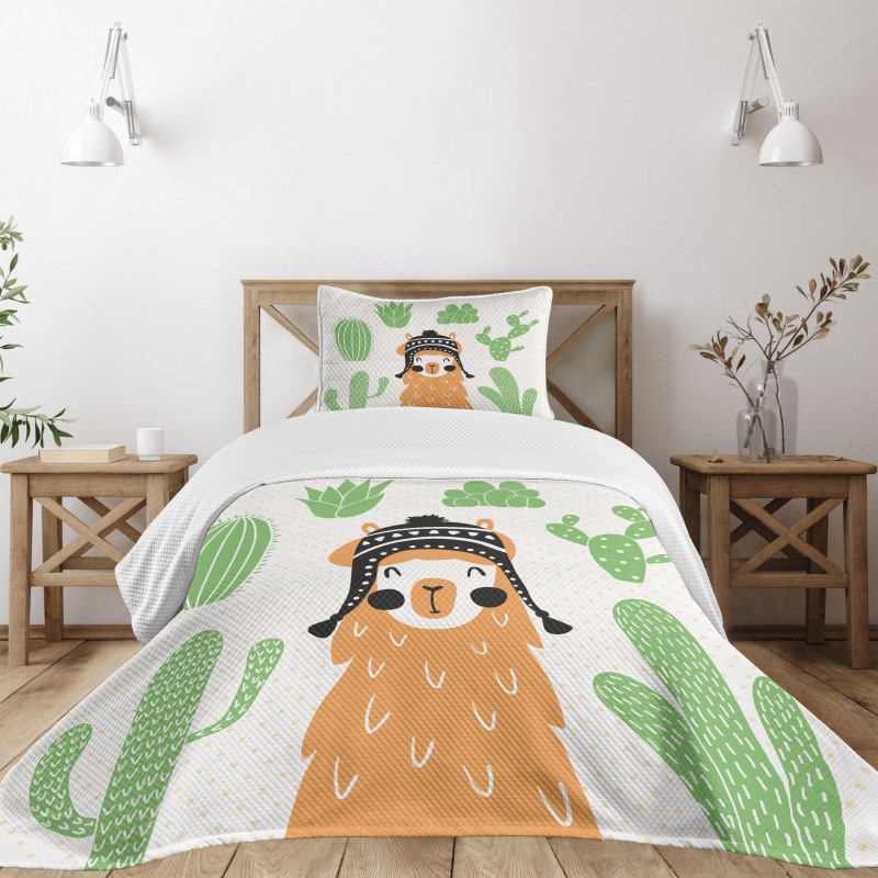 Llama in Hat Smiling Bedspread Set