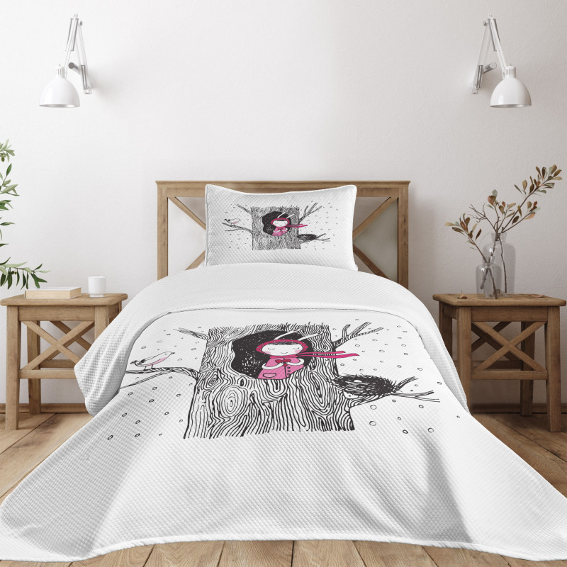 Girl in Hollow with Heart Bedspread Set