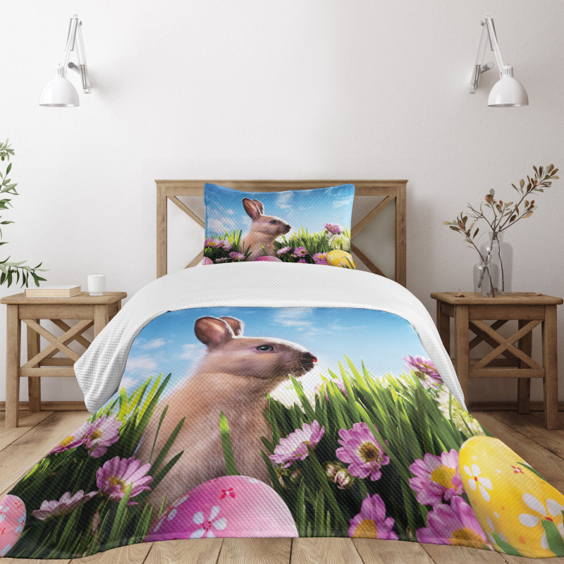 Eggs and Fluffy Bunny Bedspread Set