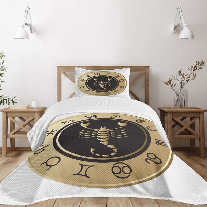 Signs Circle Bedspread Set