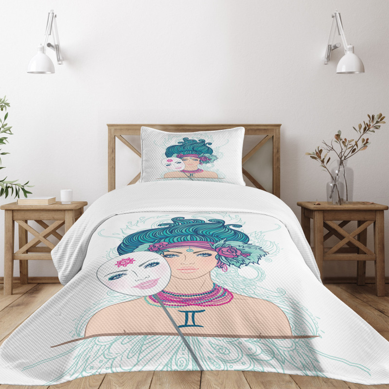 Young Lady Mask Bedspread Set