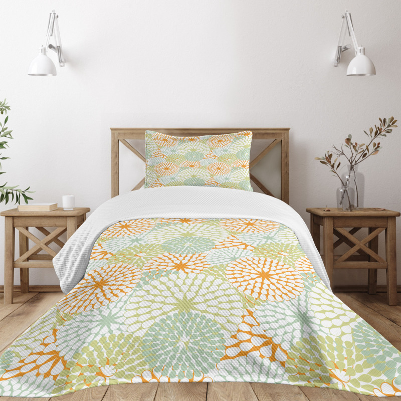 Abstract Retro Flowers Bedspread Set