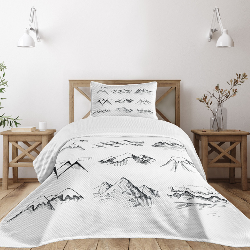 Snowy Peaks Doodle Bedspread Set