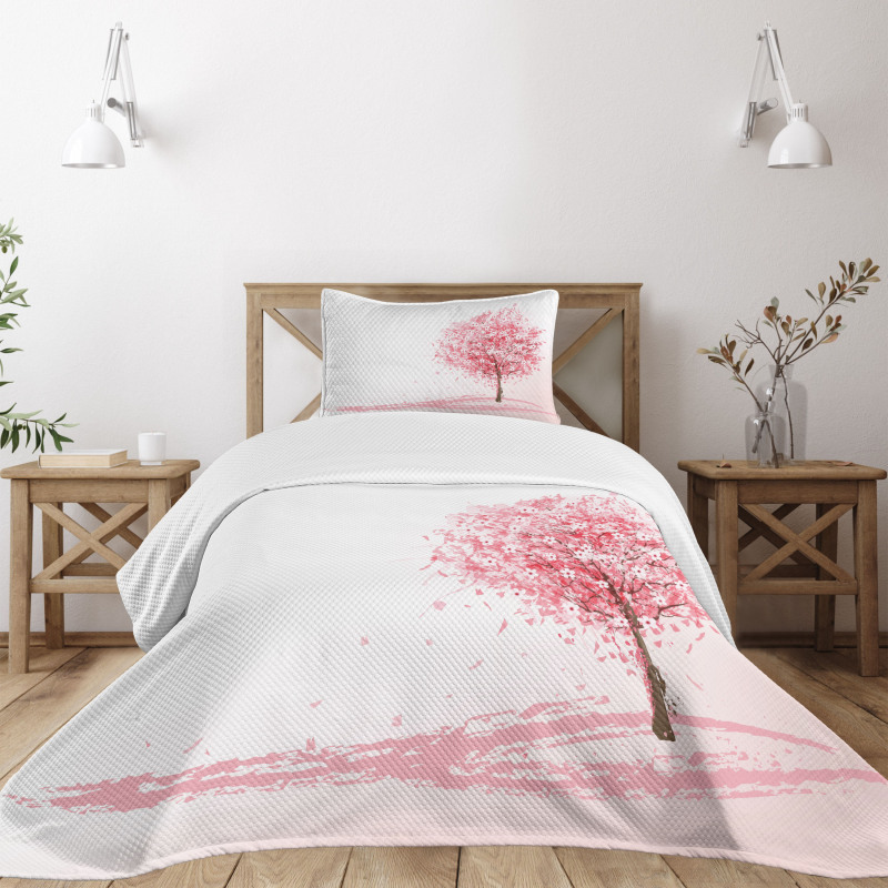 Far East Sakura Bloom Bedspread Set