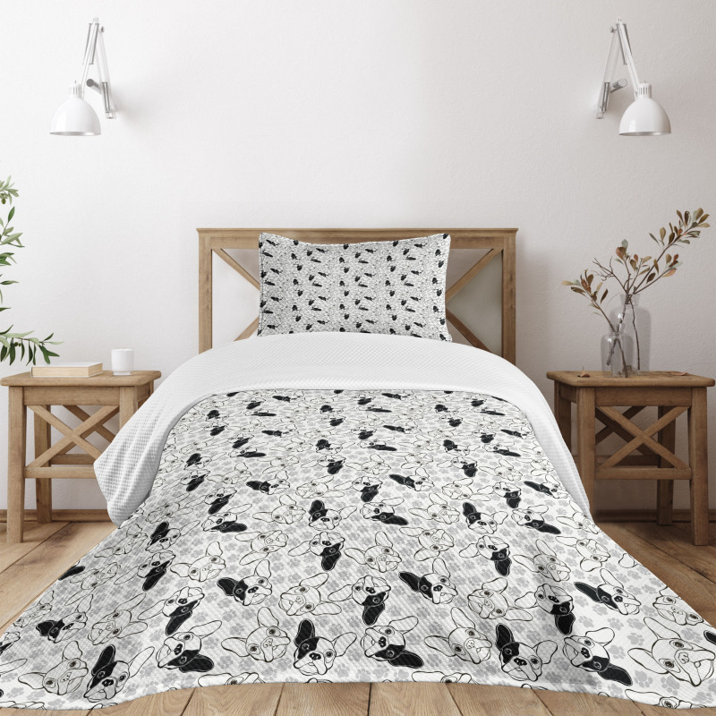 Doodle Faces Pawprints Bedspread Set