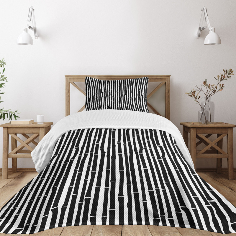 Black and White Stems Bedspread Set