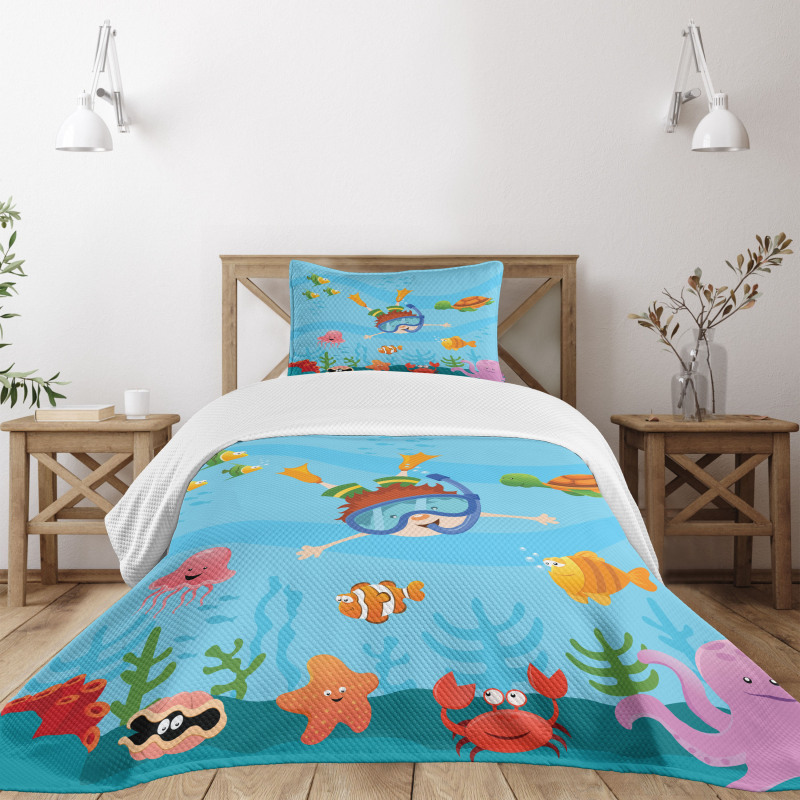 Cartoon Boy Diving to Sea Bedspread Set