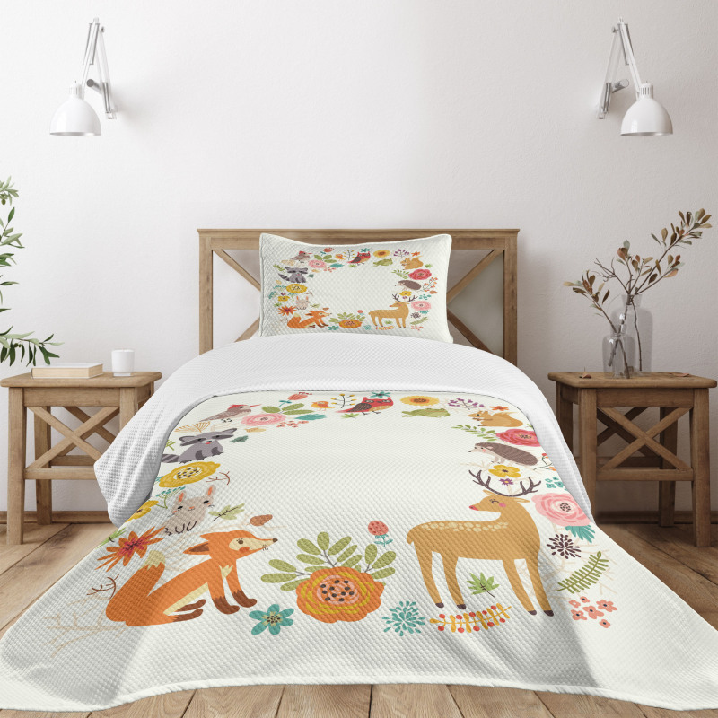 Cartoon Wildlife Pattern Bedspread Set