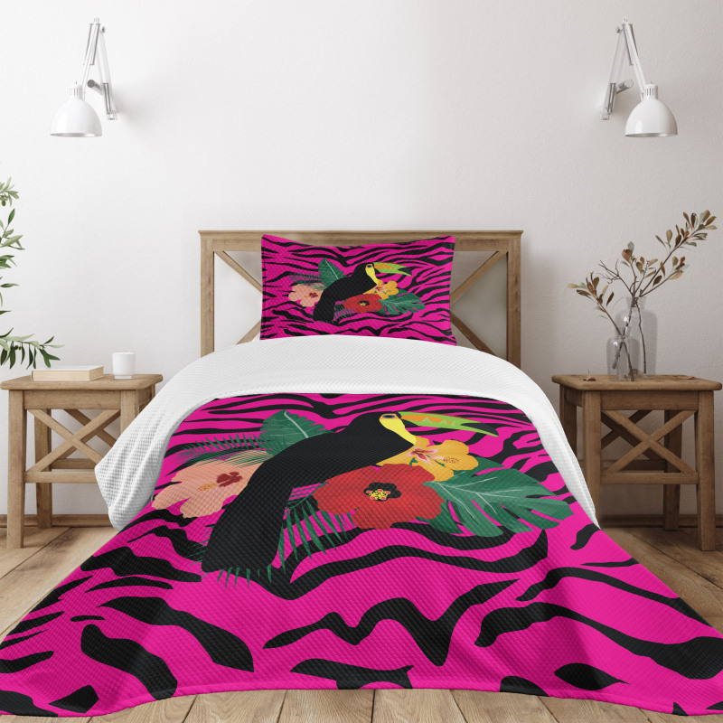 Toucan Bird Plants Bedspread Set