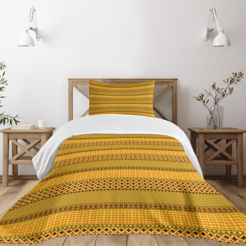 Folk Zigzag Tile Bedspread Set