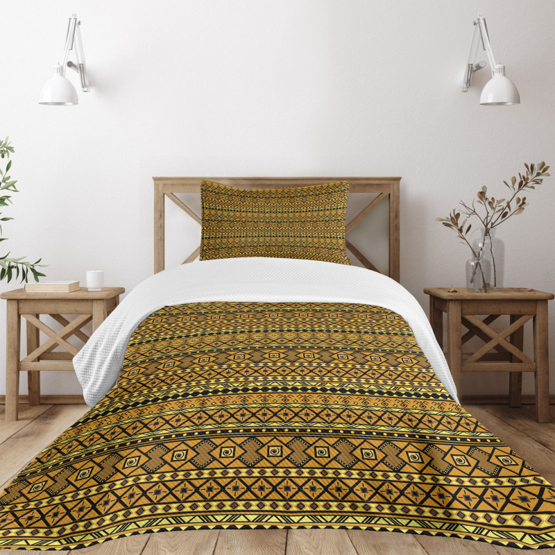 Geometric Folk Bedspread Set