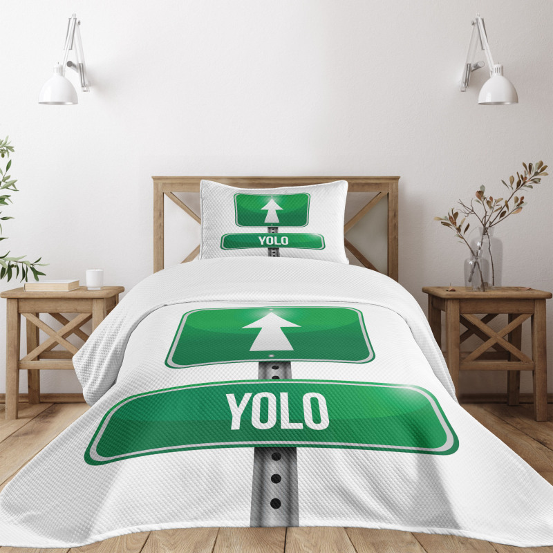 Road Sign Pointing Forward Bedspread Set