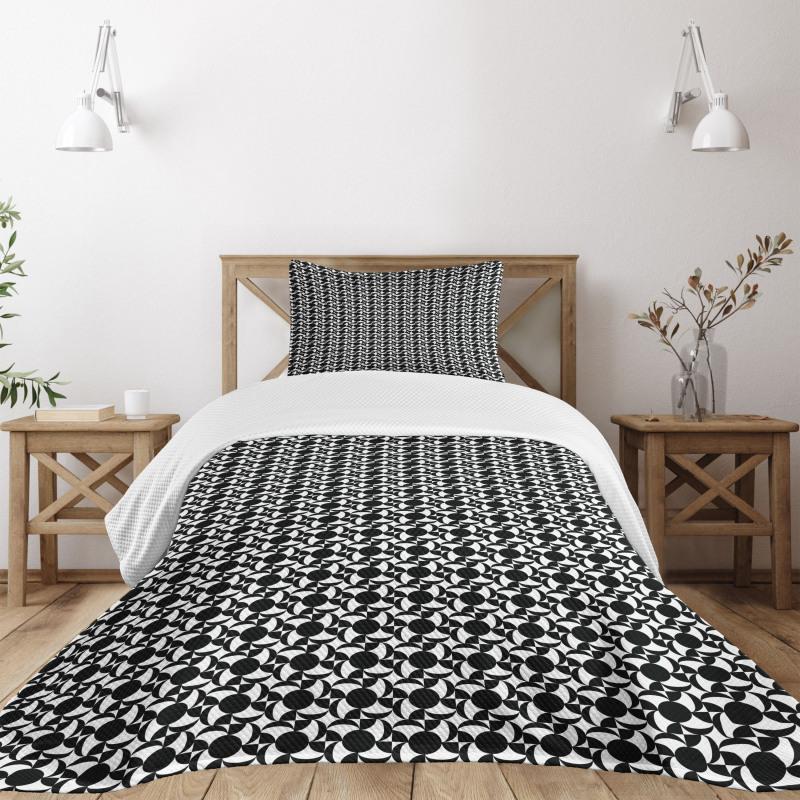 Black and White Tile Bedspread Set