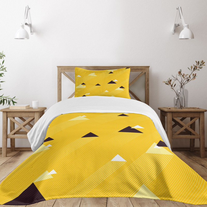 Triangles Retro Bedspread Set