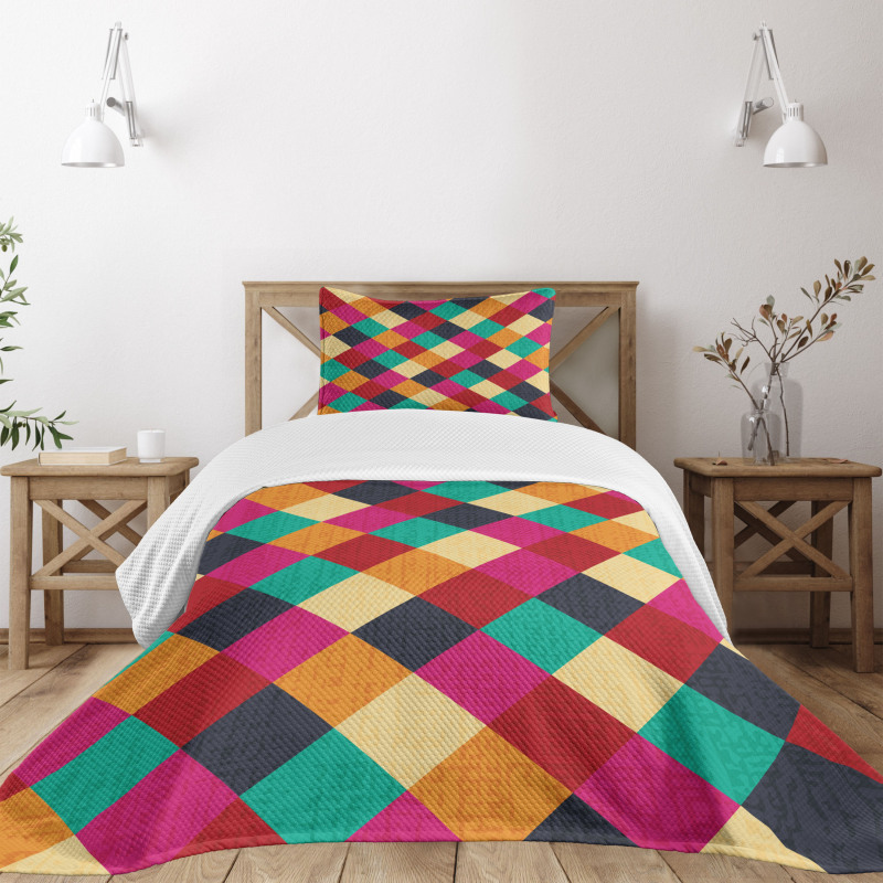 Distressed Checkered Bedspread Set