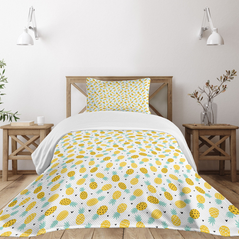 Fresh Doodle Pineapple Bedspread Set