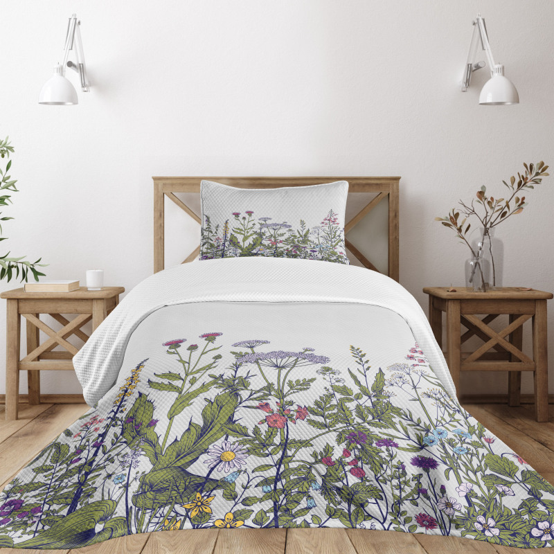 Thriving Garden Pattern Bedspread Set