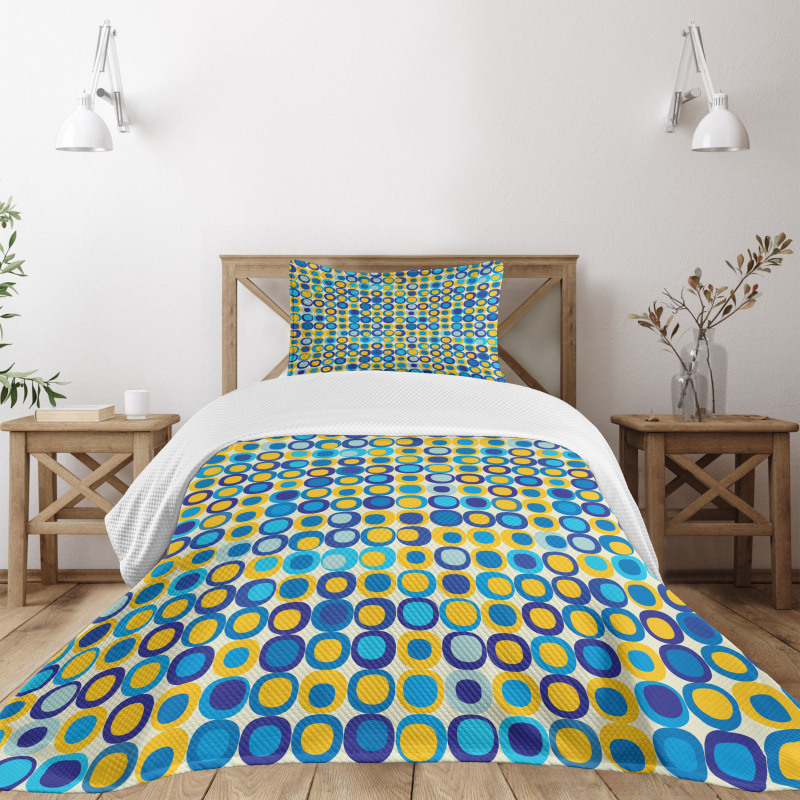 Circular Motifs Bedspread Set