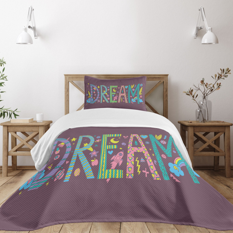 Doodle Art Dream Word Bedspread Set