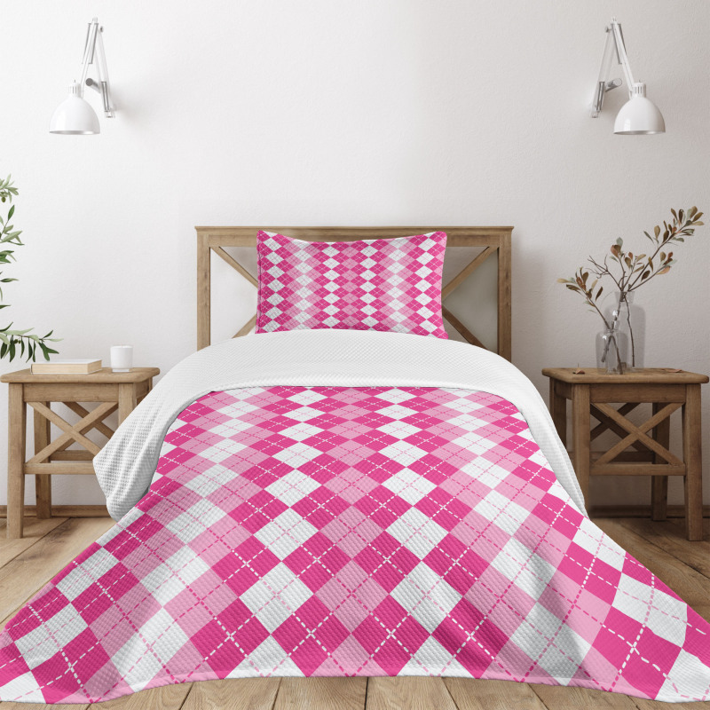 Traditional Argyle Bedspread Set