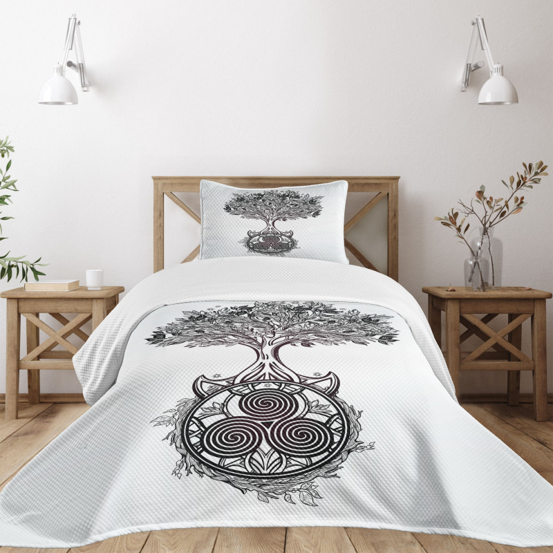 Tree of Life Triskelion Bedspread Set