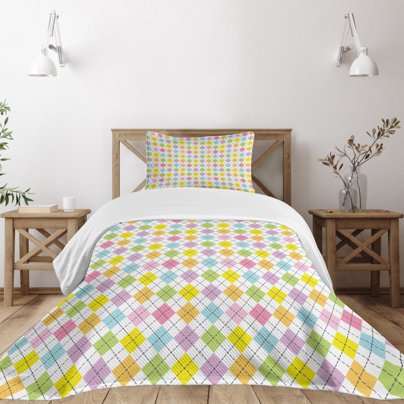 Dashed Argyle Pattern Bedspread Set