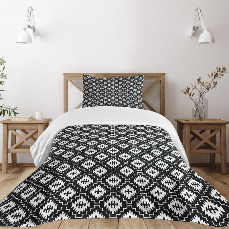 Baroque Pattern Bedspread Set