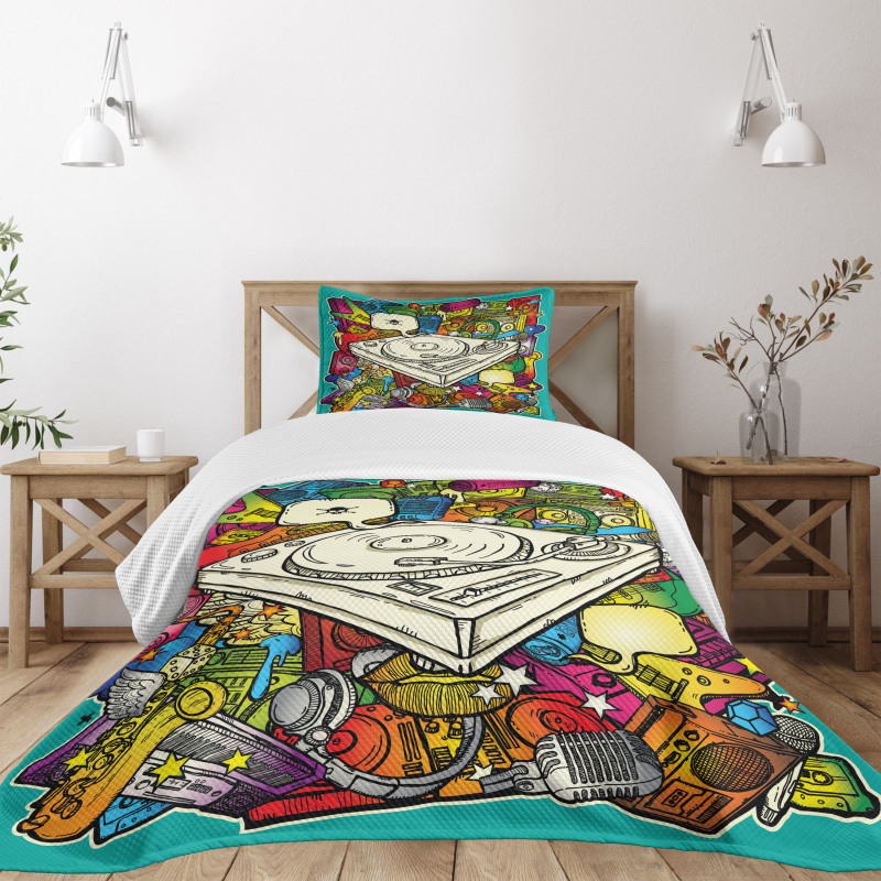 Cube Microphone Bedspread Set