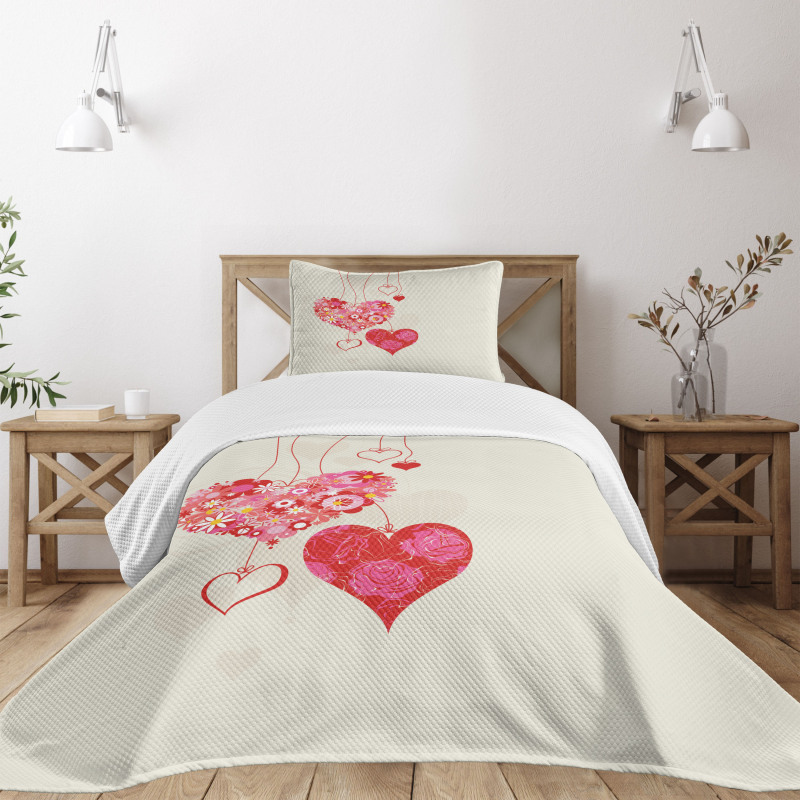 Ornamental Hearts Bedspread Set