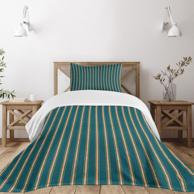 Grungy Stripes Dots Bedspread Set
