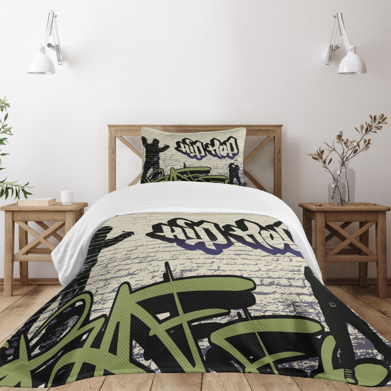 Grafitti Art on Walls Bedspread Set