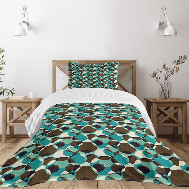 Grungy Geometric Circles Bedspread Set