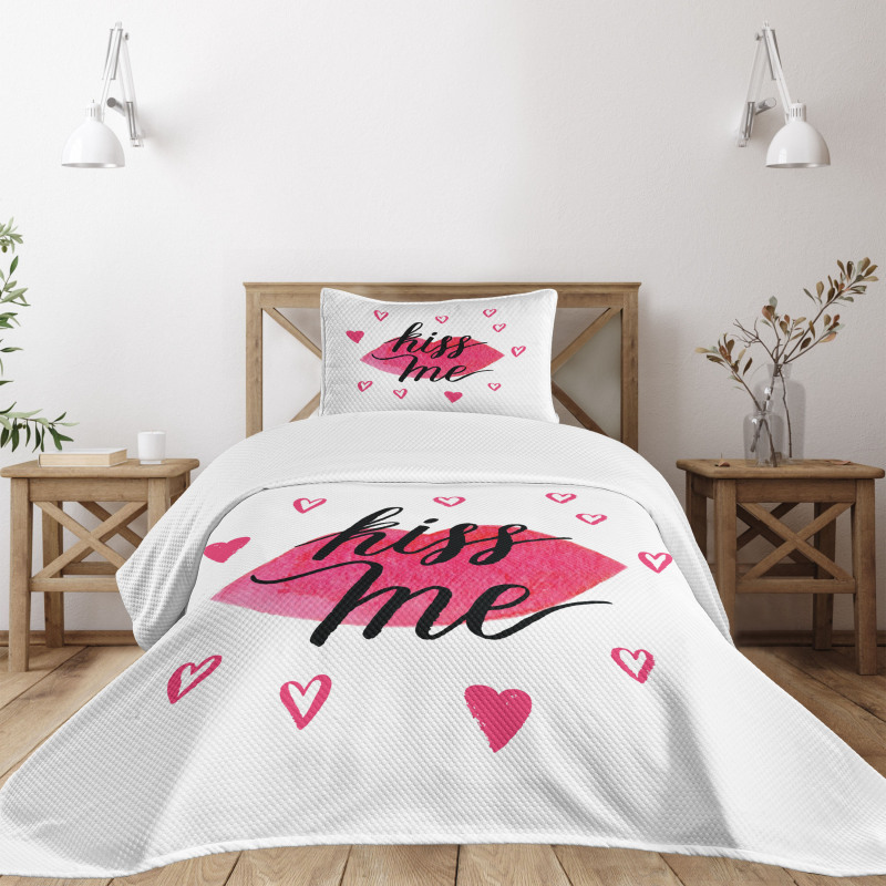 Grunge Hearts Lipstick Bedspread Set