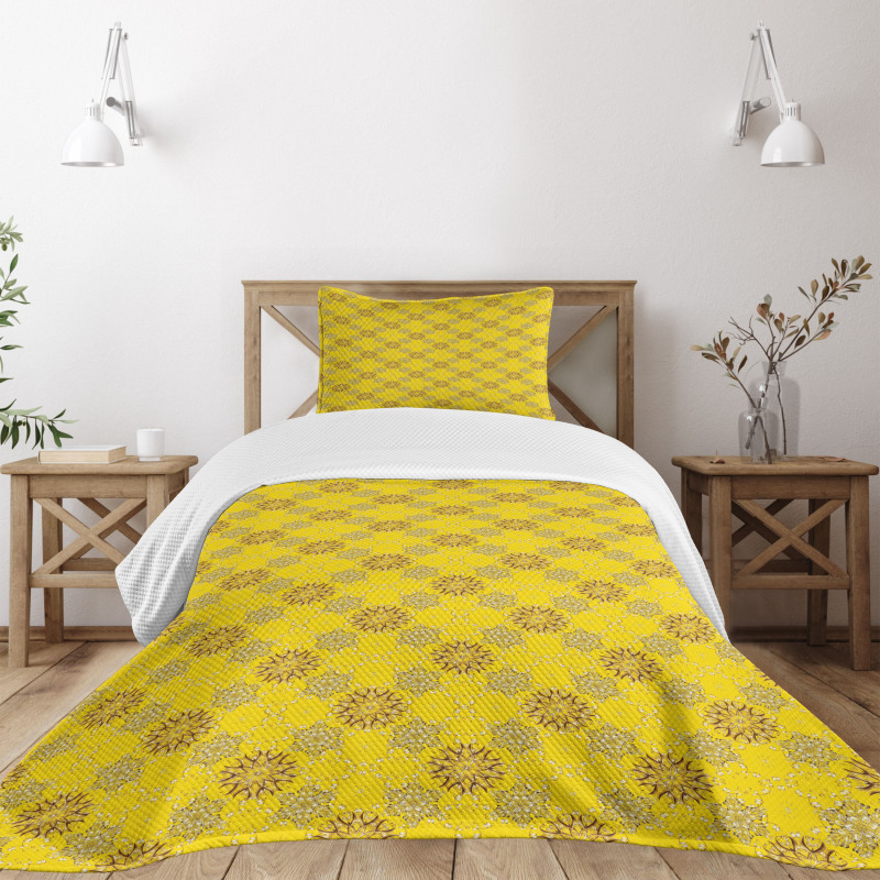 Swirly Flowers Bedspread Set